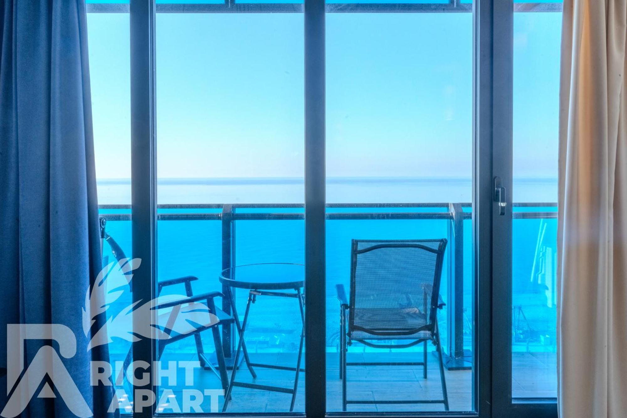Orbi City Hotel Sea View Batoumi Extérieur photo