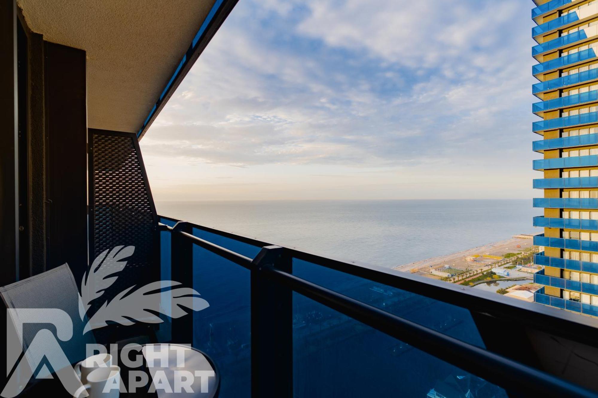 Orbi City Hotel Sea View Batoumi Extérieur photo